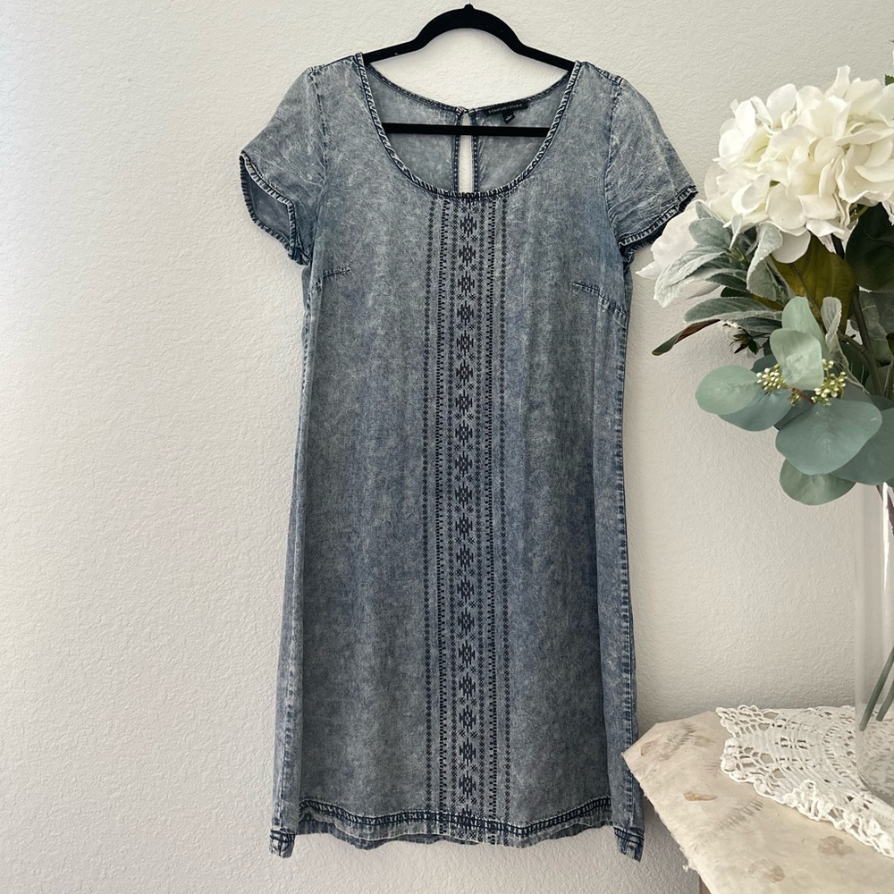 Signature Studio dress